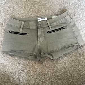 Bullhead frayed short short